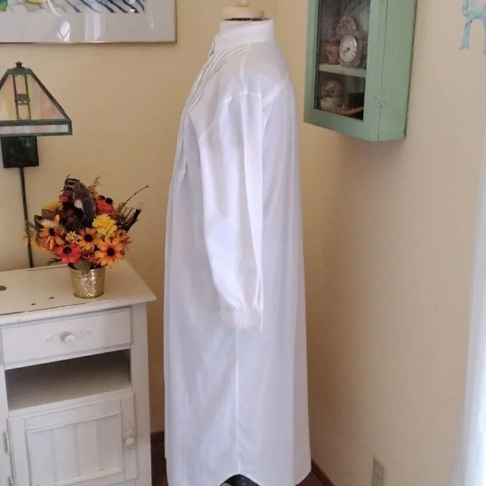 Vintage Lewis Frimel Robe